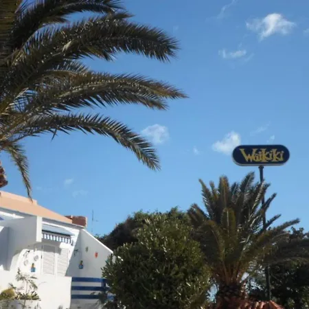 Appartamento Apartamento Waikiki A Dos Pasos De La Playa De *